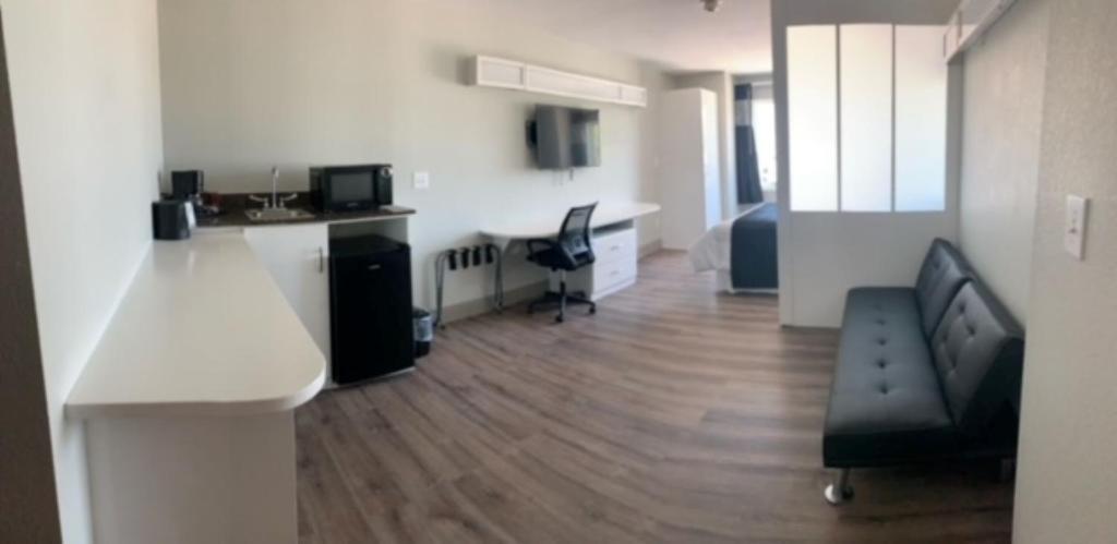 Kuchyň nebo kuchyňský kout v ubytování Crystal Inn