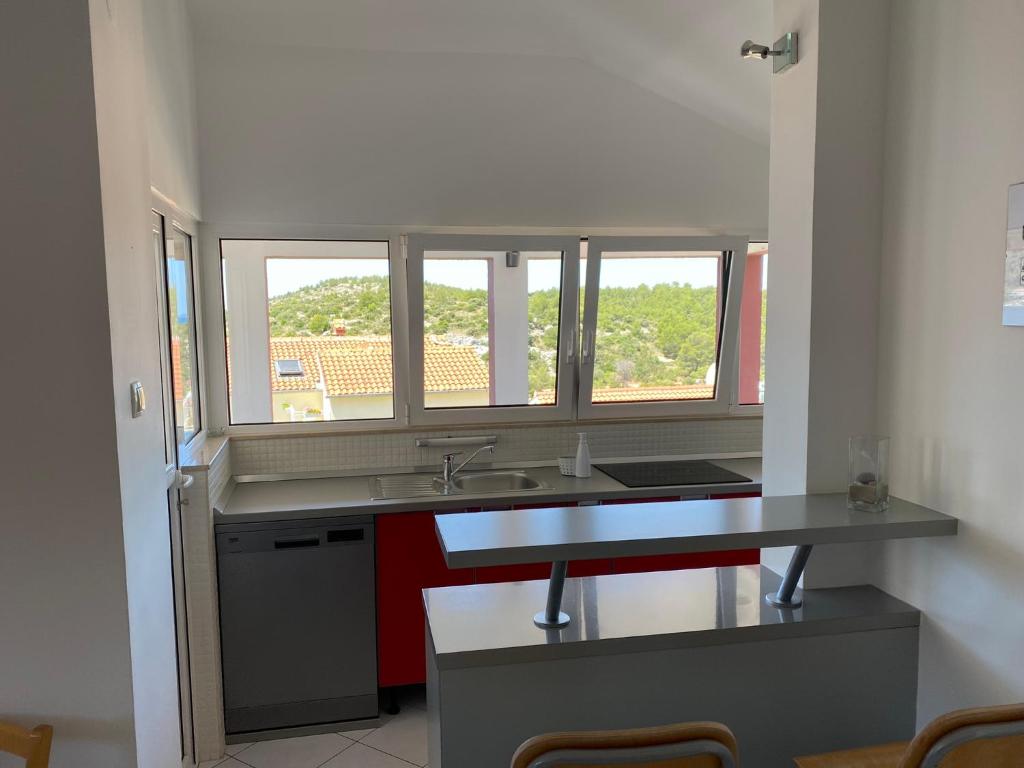 Fotografie z fotogalerie ubytování Apartman Belamarić v destinaci Grebaštica