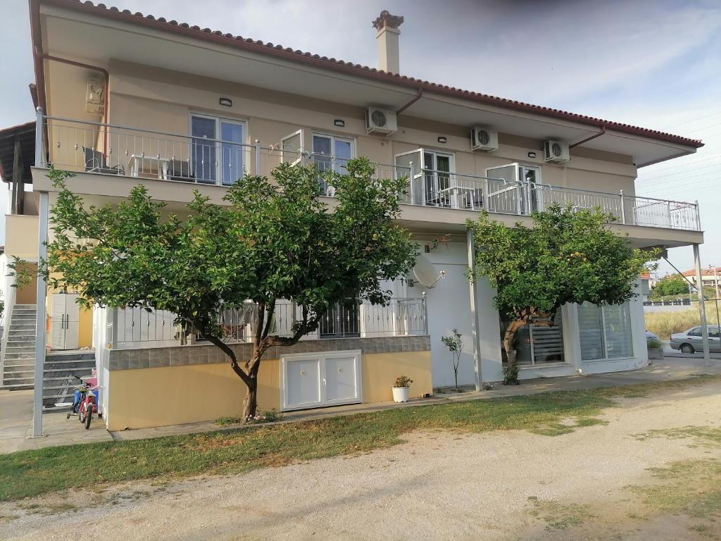 Budova, kde se aparthotel nachází