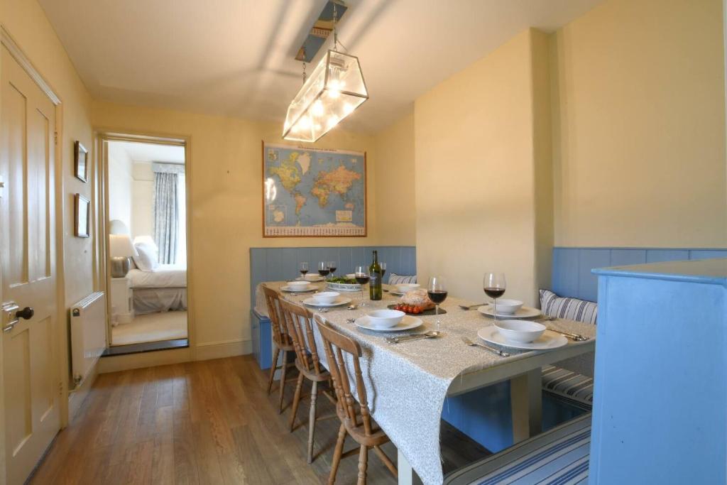 Walton House, Southwold 8