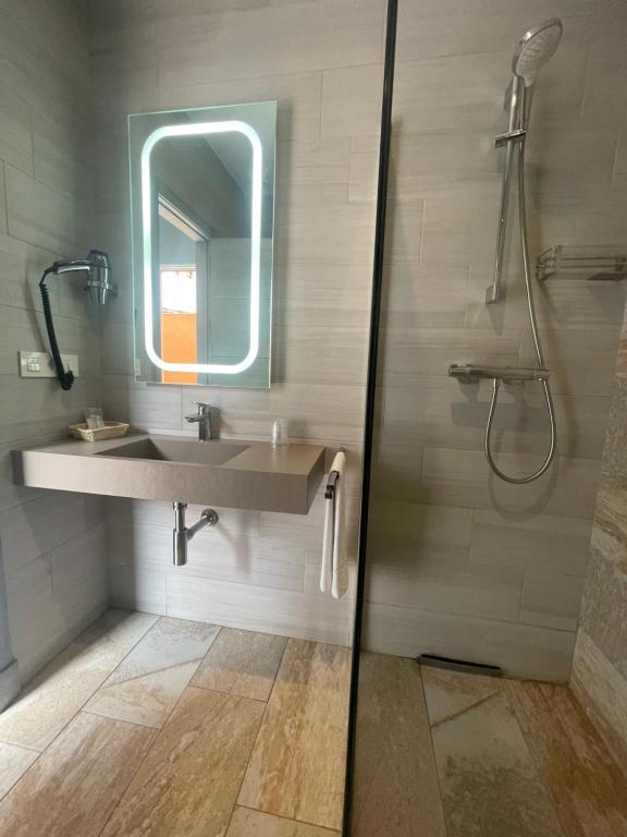 Łazienka w obiekcie Hostal Noli