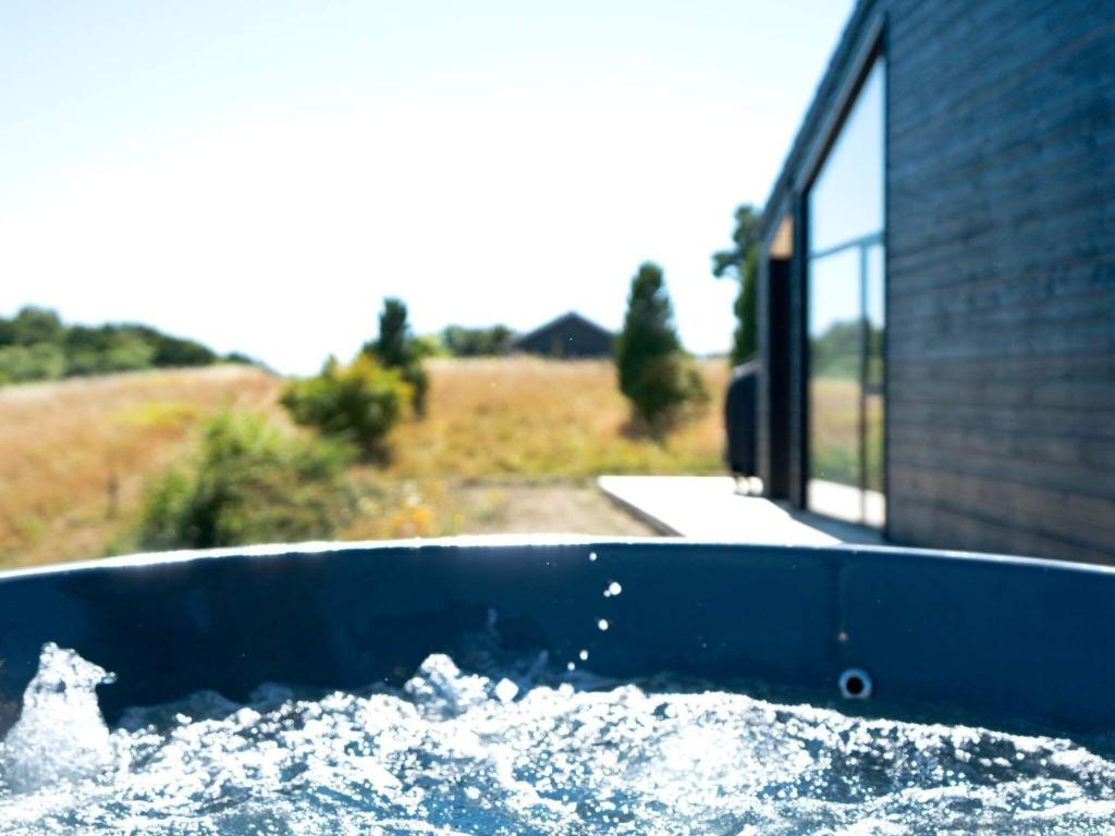 Bazén v ubytování 8 person holiday home in Slagelse-By Traum nebo v jeho okolí