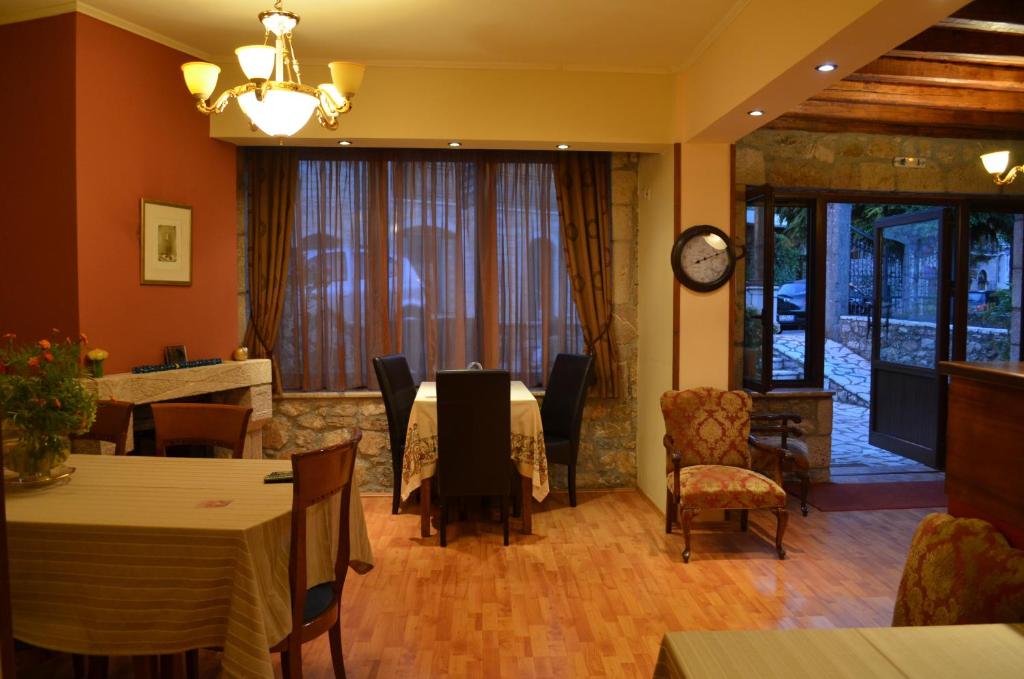 Posezení v ubytování Guesthouse Stemnitsa