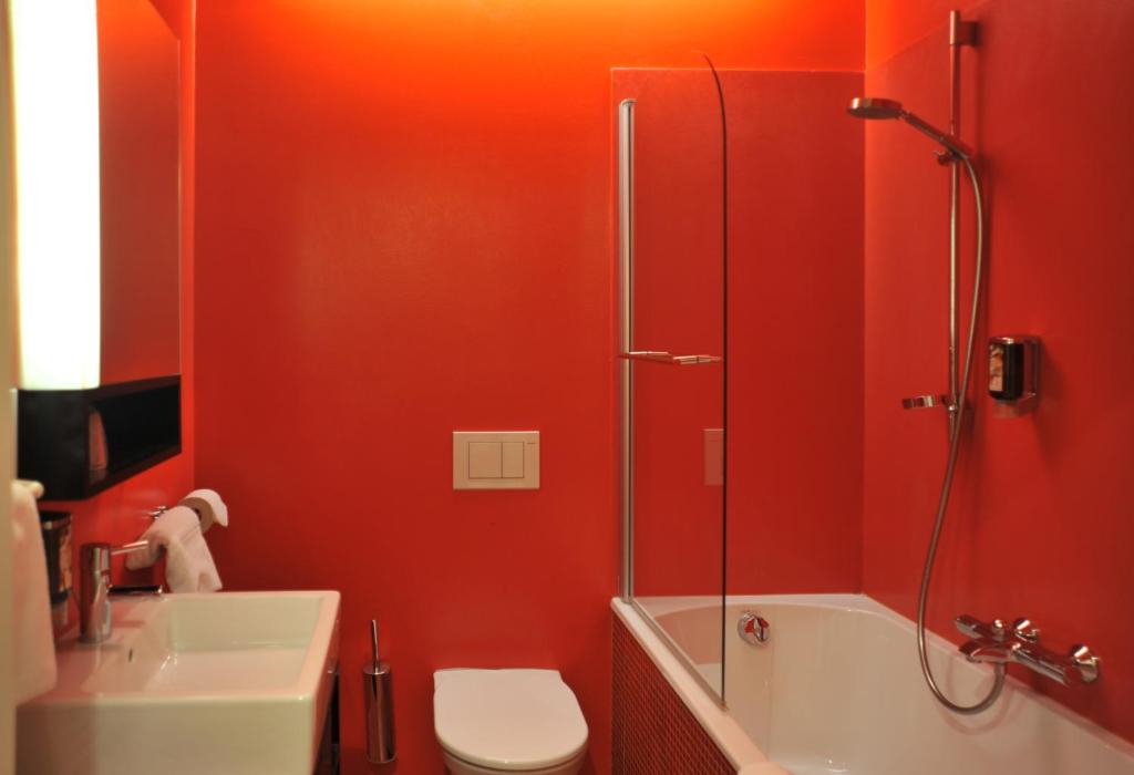 Koupelna v ubytování Alma Boutique-Hotel