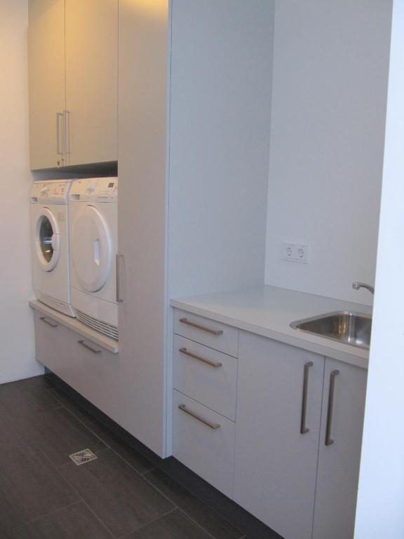 Kuchyň nebo kuchyňský kout v ubytování Seydisfjördur Apartment