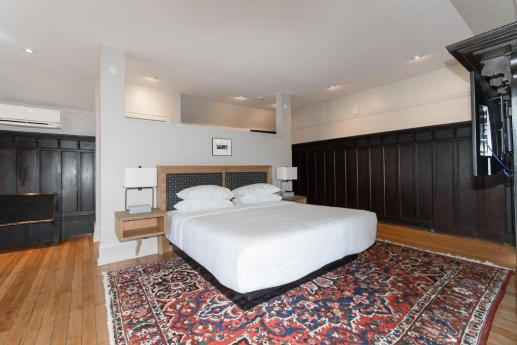 The Dubbel Dutch - Superior King Room