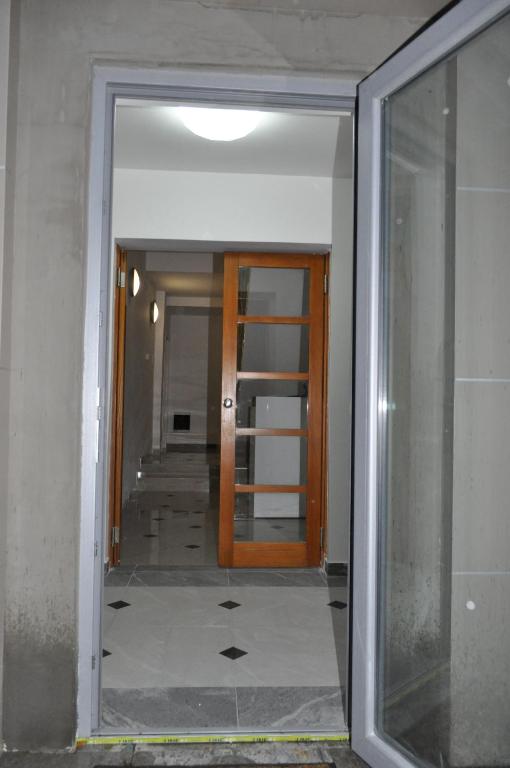 Naktsmītnes SMEŠTAJ SOLARIS kod Aqua Parka Studio Apartmani pilsētā Sokobanja fotogalerijas attēls