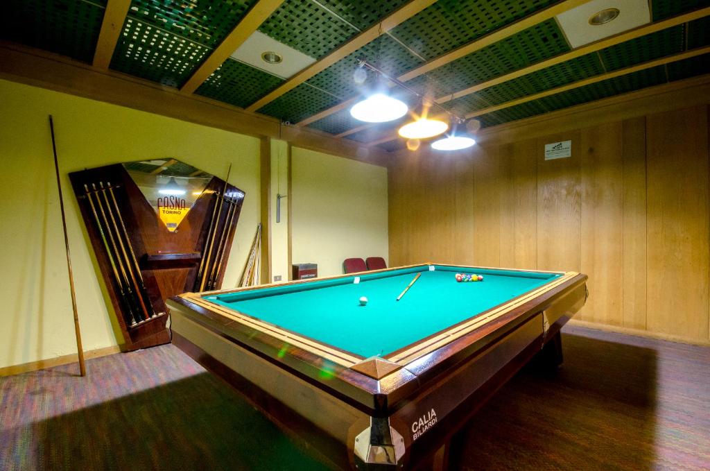 Biliár nebo kulečník v ubytování Hotel Residence Club Primula