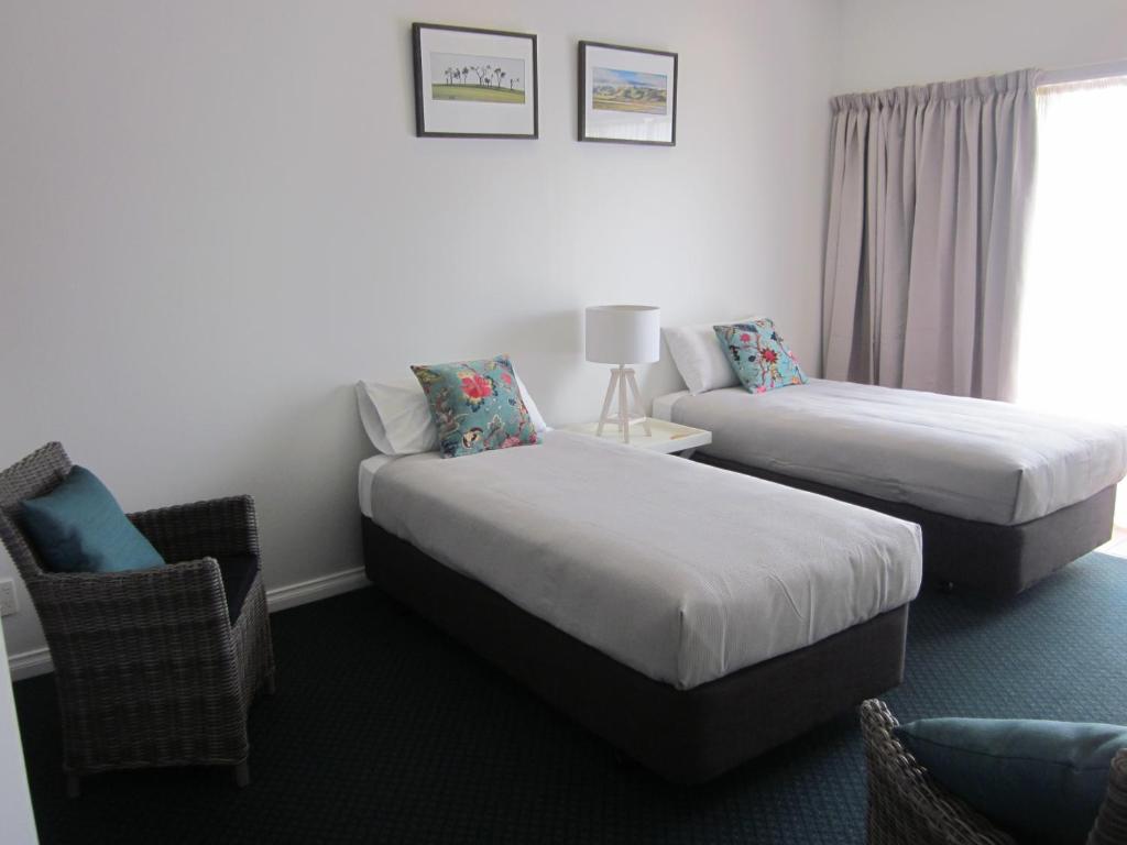 Beachfront Motel - Resim 36