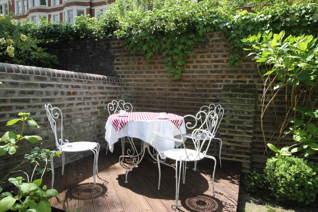 Ridgemount Hotel - Resim 37