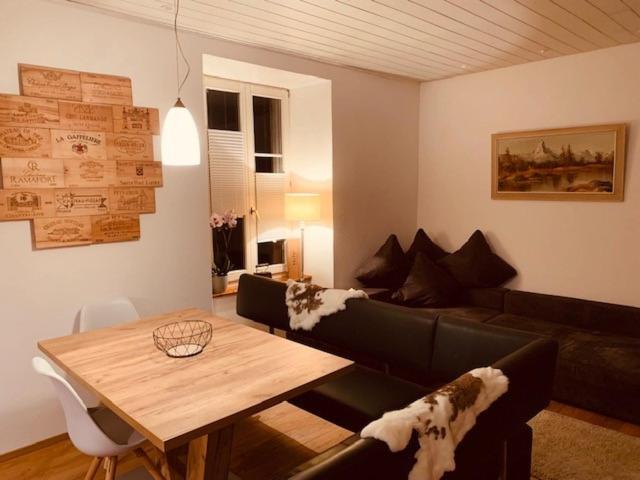 Posezení v ubytování Casa Restelli EG - nahe Andermatt Gotthard