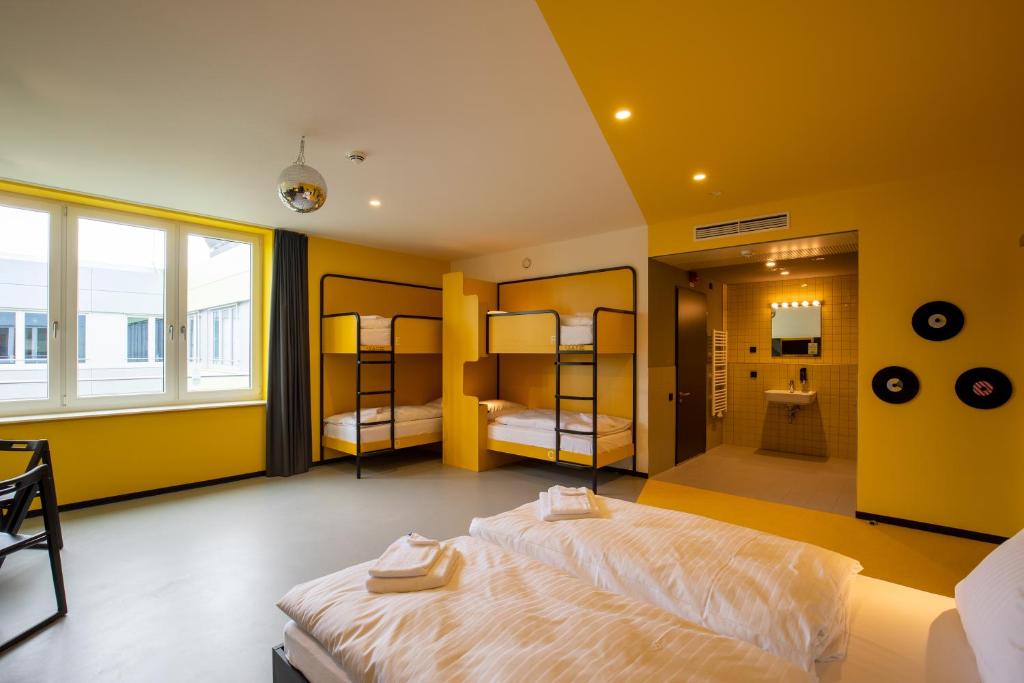 
Bed in 6-Bed Mixed Dormitory Room
