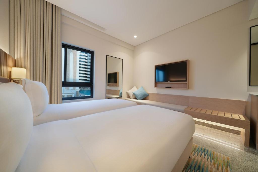 Arabian Park Dubai, an Edge by Rotana Hotel - Resim 16