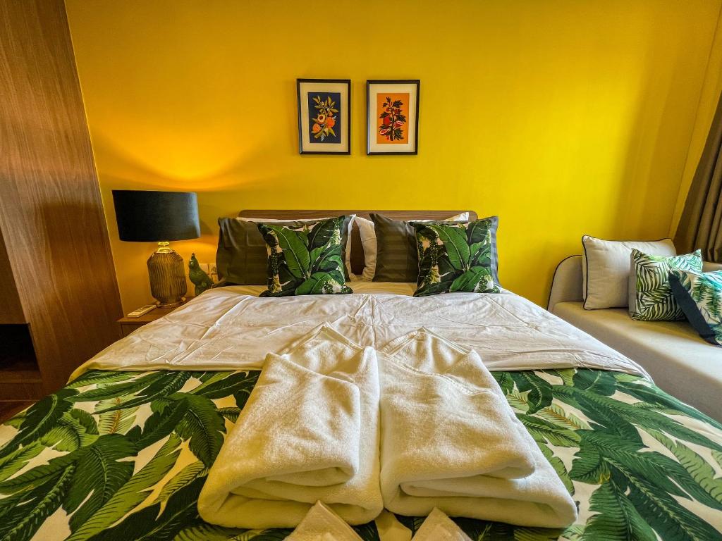 Postel nebo postele na pokoji v ubytování La Habana Luxury 2 Bedroom Suites with Ocean View