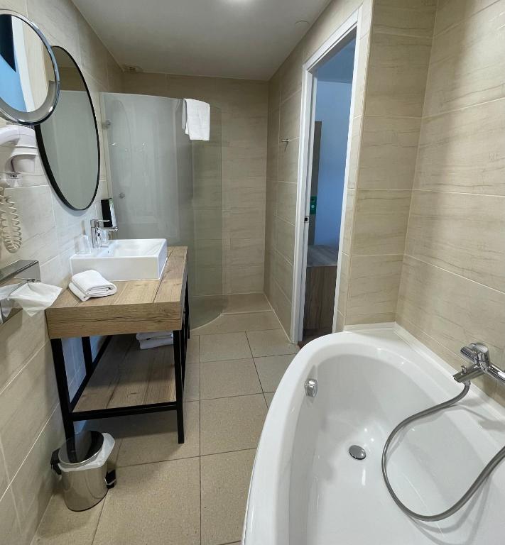 Campanile Montpellier Ouest - Croix D'Argent - Resim 42