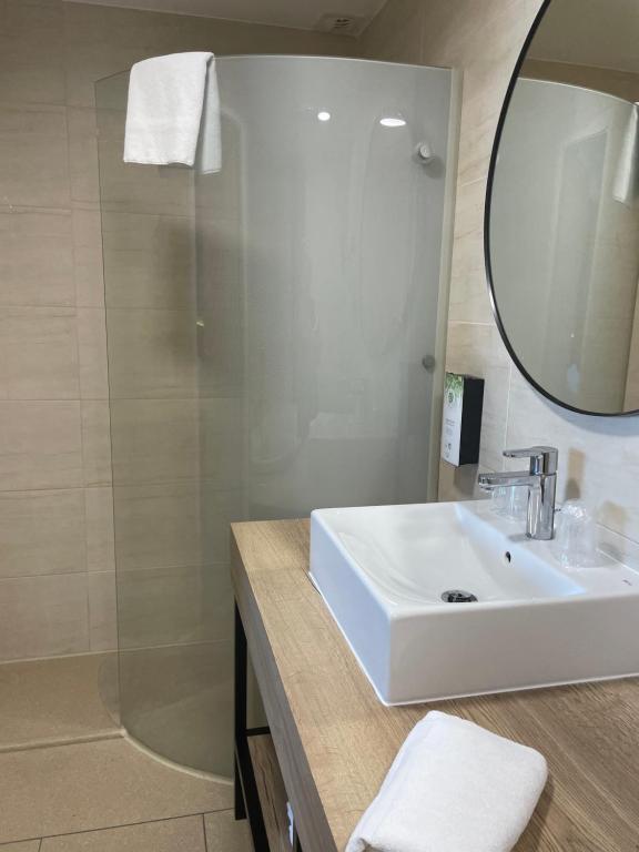 Campanile Montpellier Ouest - Croix D'Argent - Resim 38