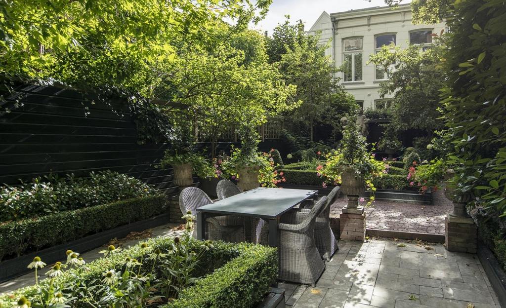 Dutch Masters Short Stay Apartments - Apartment With Garden Access - Jeroen Bosch