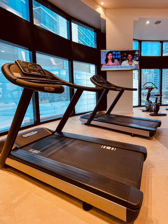 Fitness centrum a/nebo fitness zařízení v ubytování bnbmehomes - Address Beach Resort