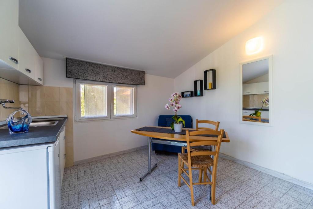 Zdjęcie z galerii obiektu Apartment Stari w mieście Krnica