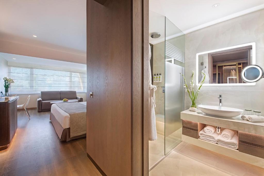 Amathus Beach Hotel Limassol photo 4