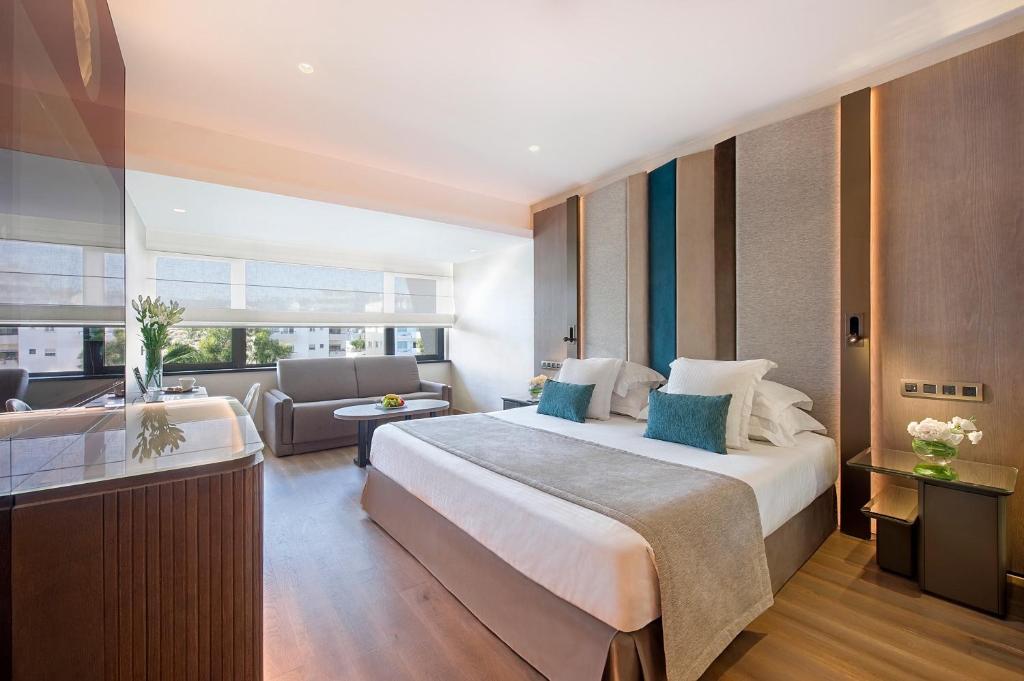 Amathus Beach Hotel Limassol photo 2