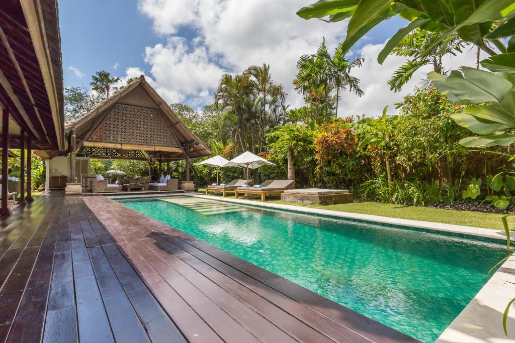 Kolam renang di atau di dekat Bali Villa Home