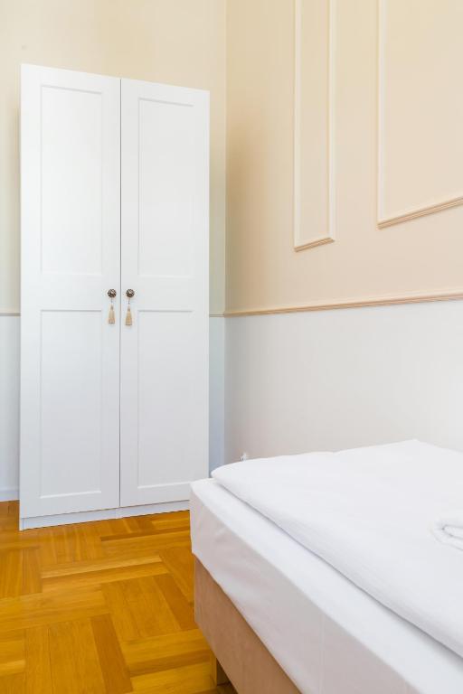 Posteľ alebo postele v izbe v ubytovaní Glamorous Apartment in heart of Old Town