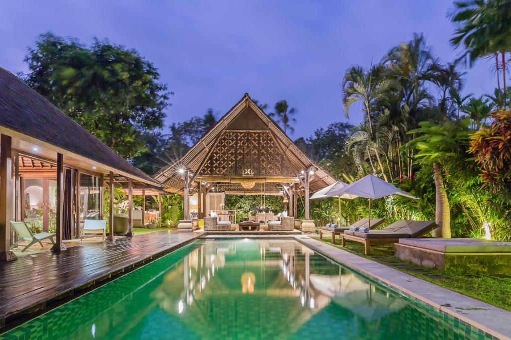 Kolam renang di atau di dekat Bali Villa Home
