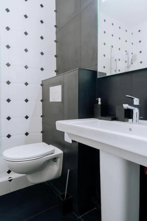 Łazienka w obiekcie Stylish 2 Bedroom Apartment in Paris