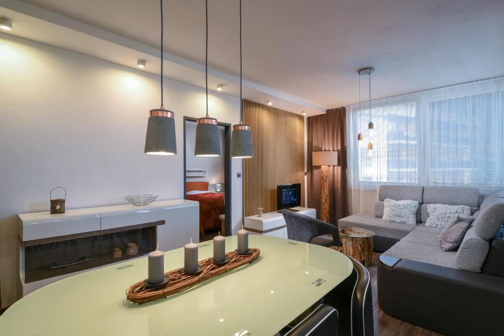 Posedenie v ubytovaní TATRYSTAY Smrek Apartments