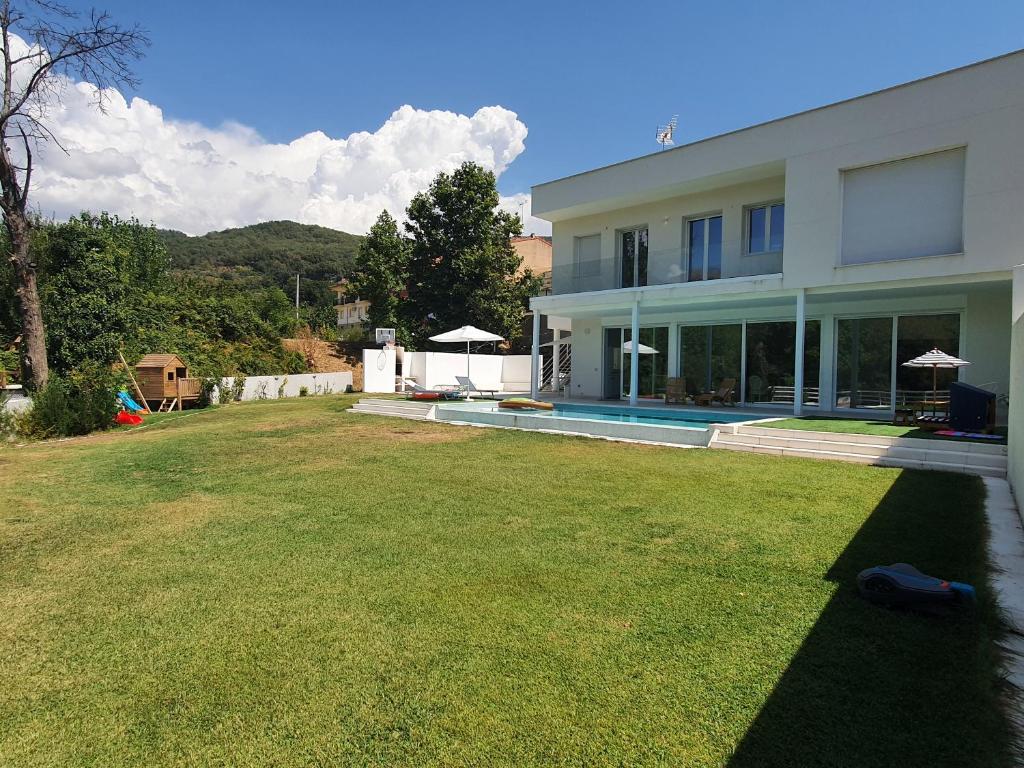 Zahrada ubytování Tylux - Villa de lujo en Jarandilla
