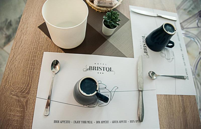 Nápoje v ubytování Hotel Bristol