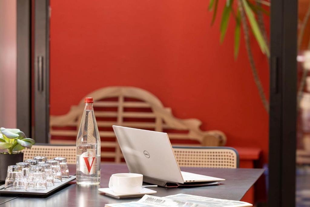 Hotel Elysees 8 - Resim 26