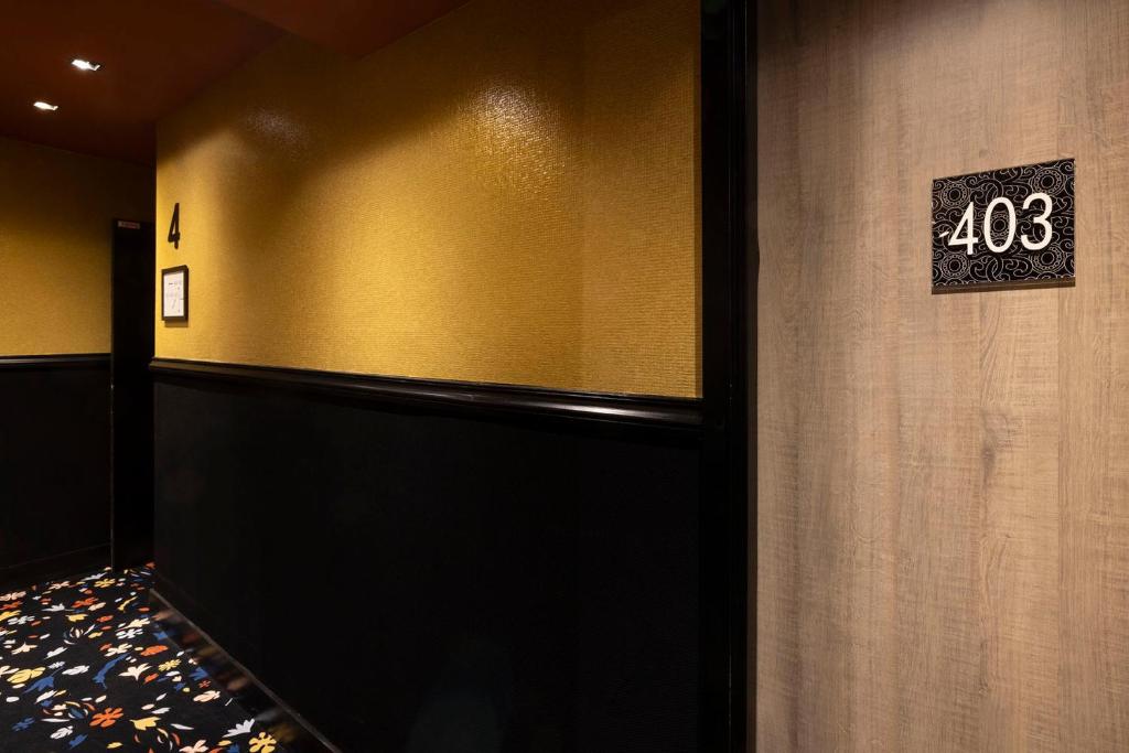 Fotografie z fotogalerie ubytování Hotel Elysees 8 v Paříži