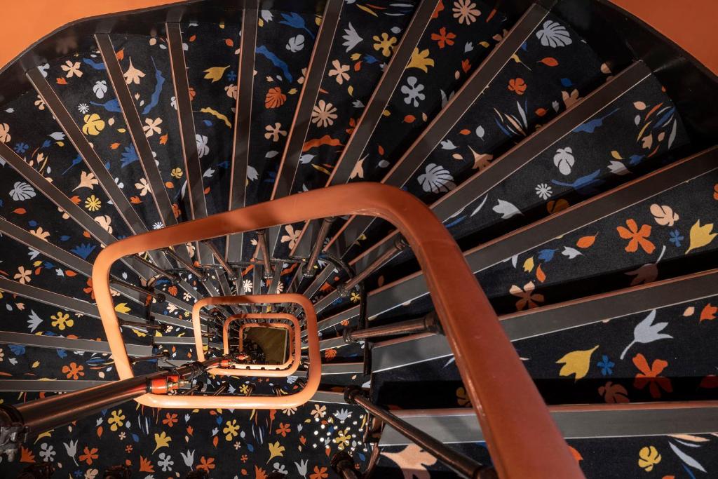 Hotel Elysees 8 - Resim 43