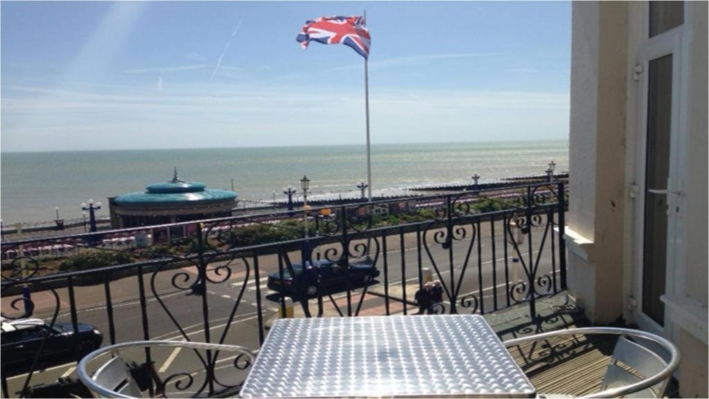 The Cumberland Hotel - Eenpersoonskamer Met Gedeeld Balkon