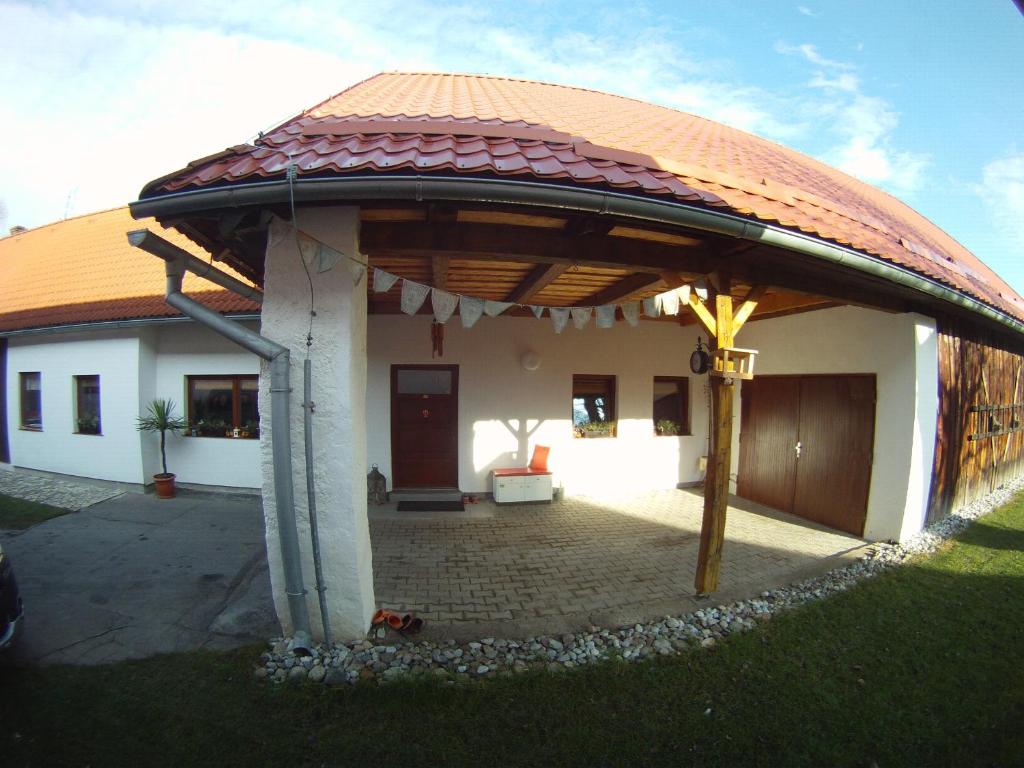 Budova, kde se apartmán nachází