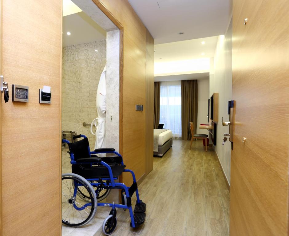 غرفة 1 KING BED ACCESSIBLE KING
