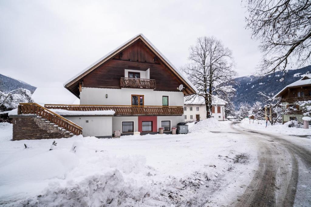 Fotografia z galérie ubytovania Haus Buchacher v destinácii Rattendorf