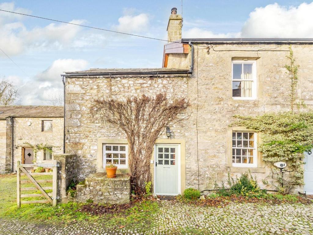 Cove View Cottage in Malham, North Yorkshire, England