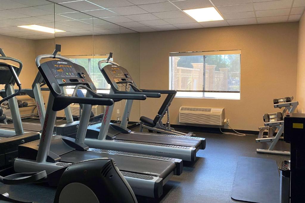Fitness centrum a/nebo fitness zařízení v ubytování Wingate by Wyndham Chandler Phoenix