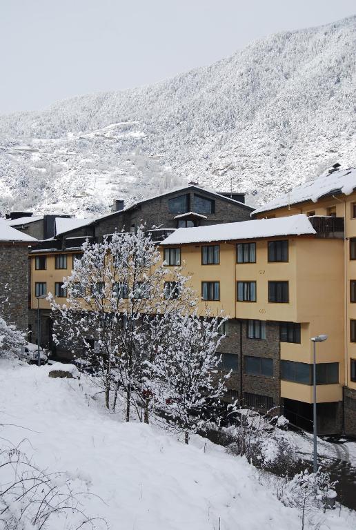 Apartaments Del Meligar durante l'inverno