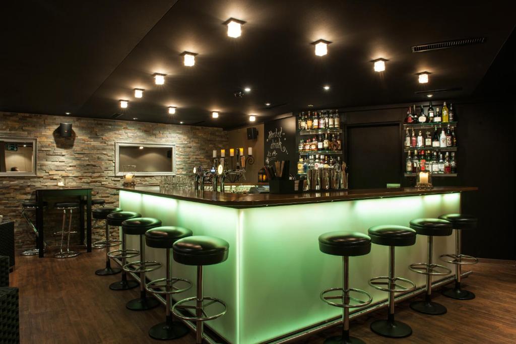 Lounge nebo bar v ubytování Weisses Kreuz