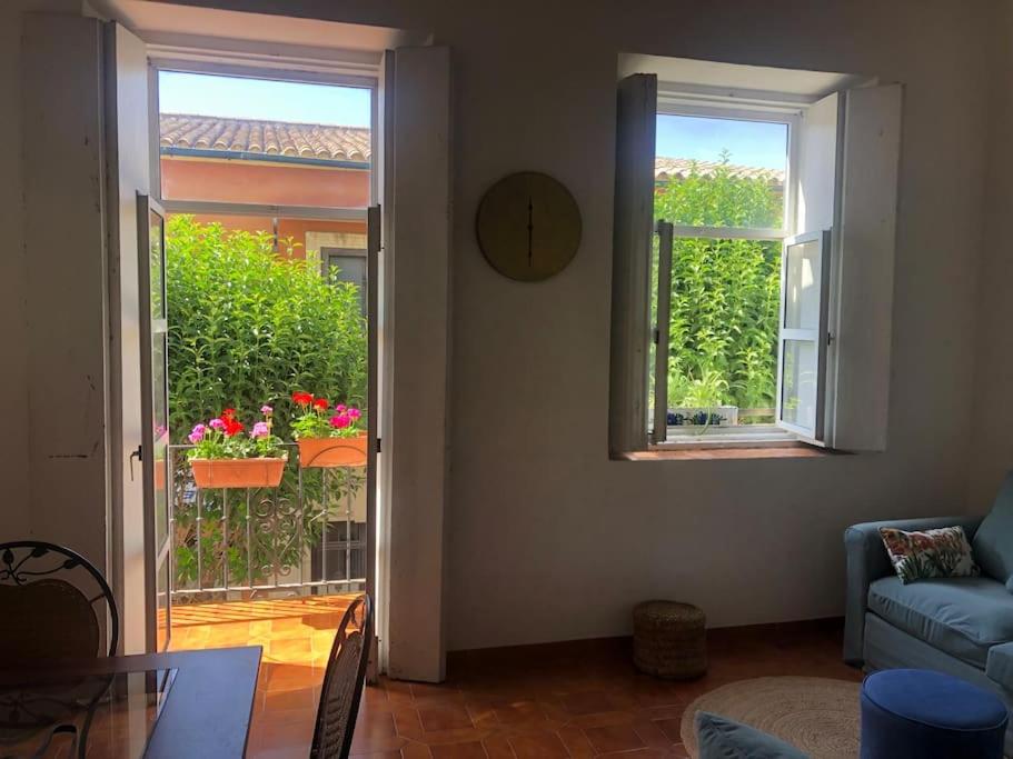 Gran casa con balcón en centro histórico - Casa De Cuatro Dormitorios