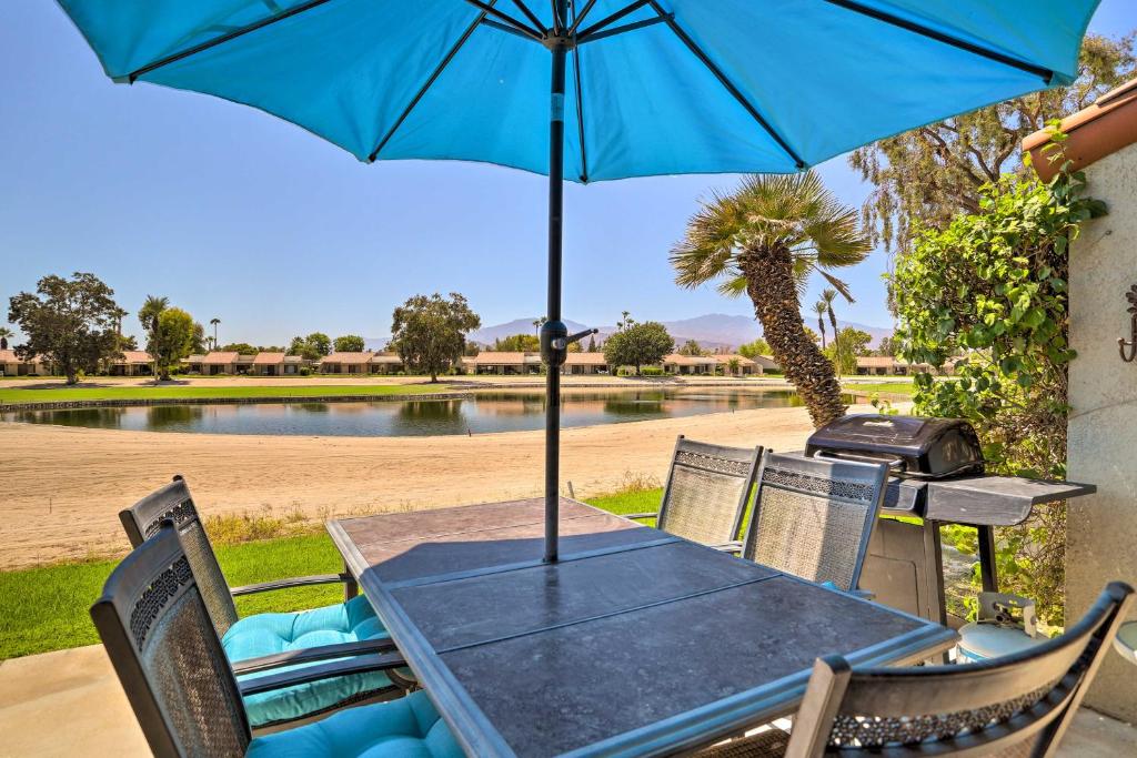 Zahrada ubytování Patio, Grill and Resort Perks Palm Desert Home