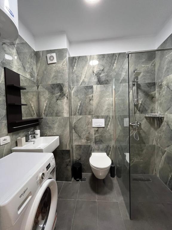 Comfy condo 6 minutes from downtown & Free Parking - Imazhi 8