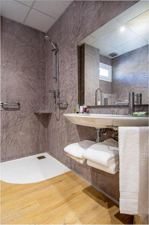 Kúpeľňa v ubytovaní HOTEL JAUME D'URGELL