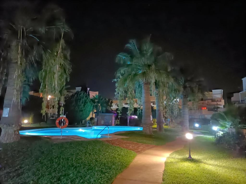 Bazén v ubytovaní PARQUE VERA Naturista FKK PLAYA, free Wifi alebo v jeho blízkosti