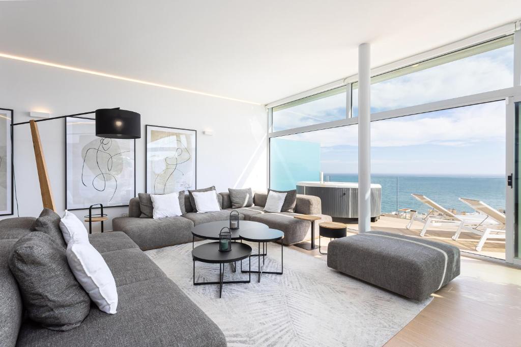 Posedenie v ubytovaní Ensuite Deluxe Jacuzzi & Parking Privado