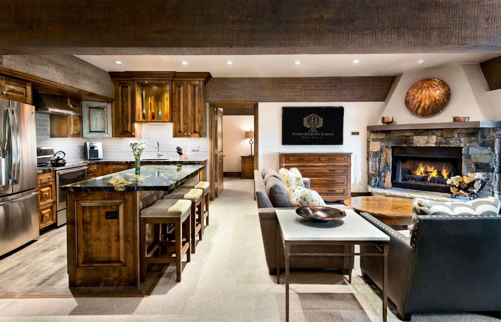 Kuchyň nebo kuchyňský kout v ubytování Stein Eriksen Lodge Deer Valley